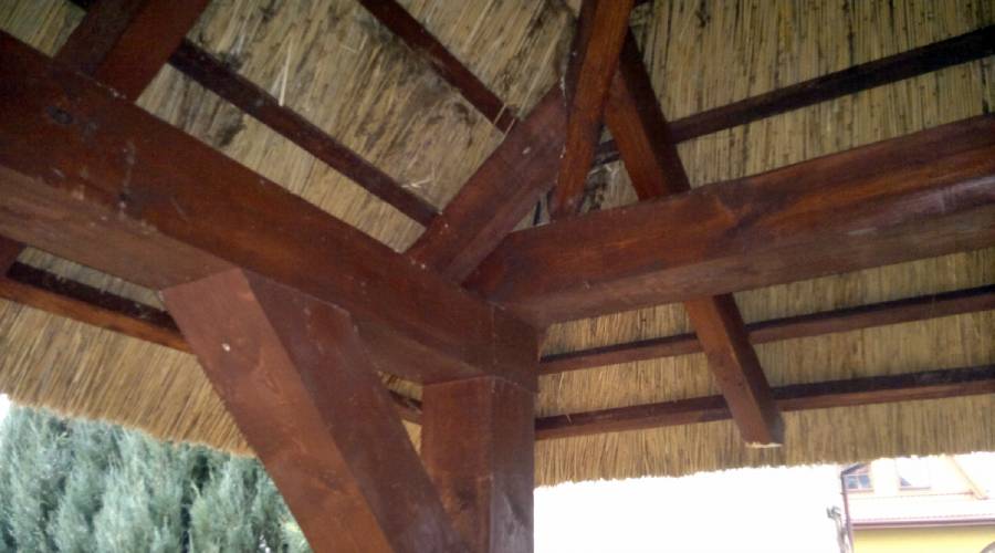 Dachy z trzciny konstrukcje drewniane